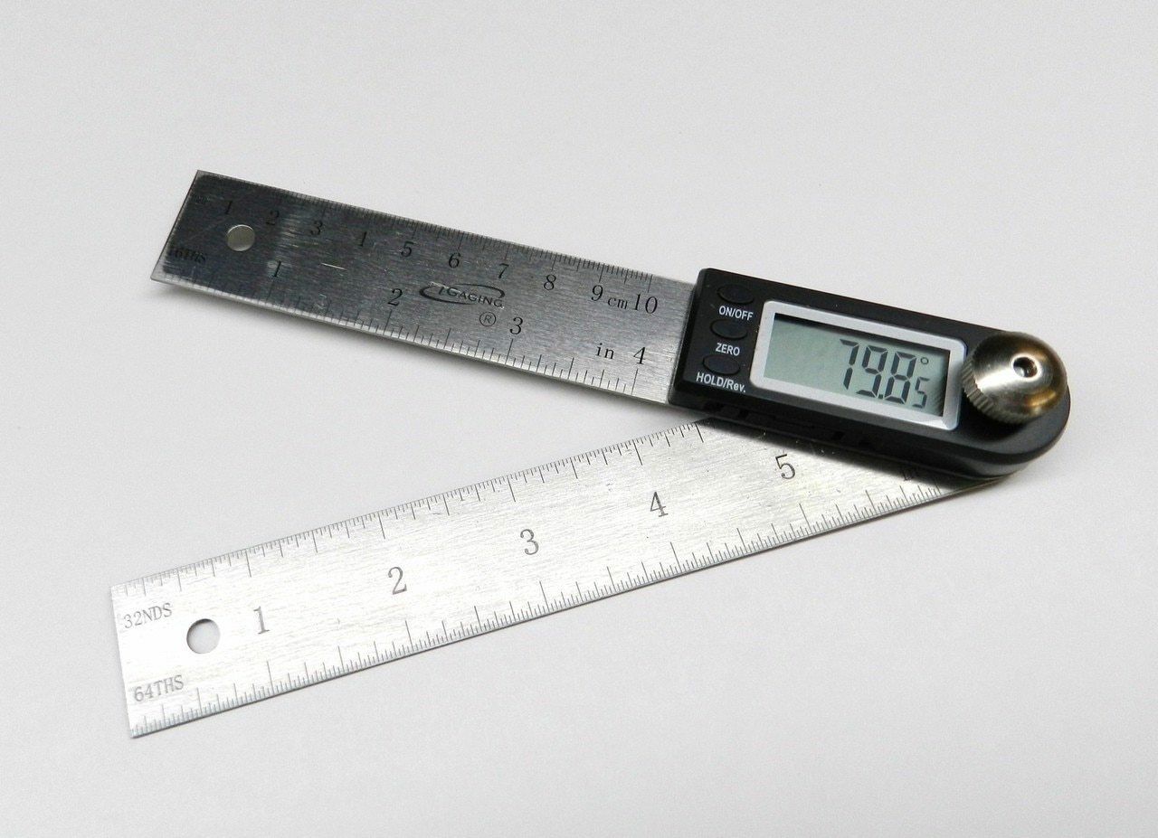 Digital Protractor with 7" and 4" Stainless Steel Blade (35-407)