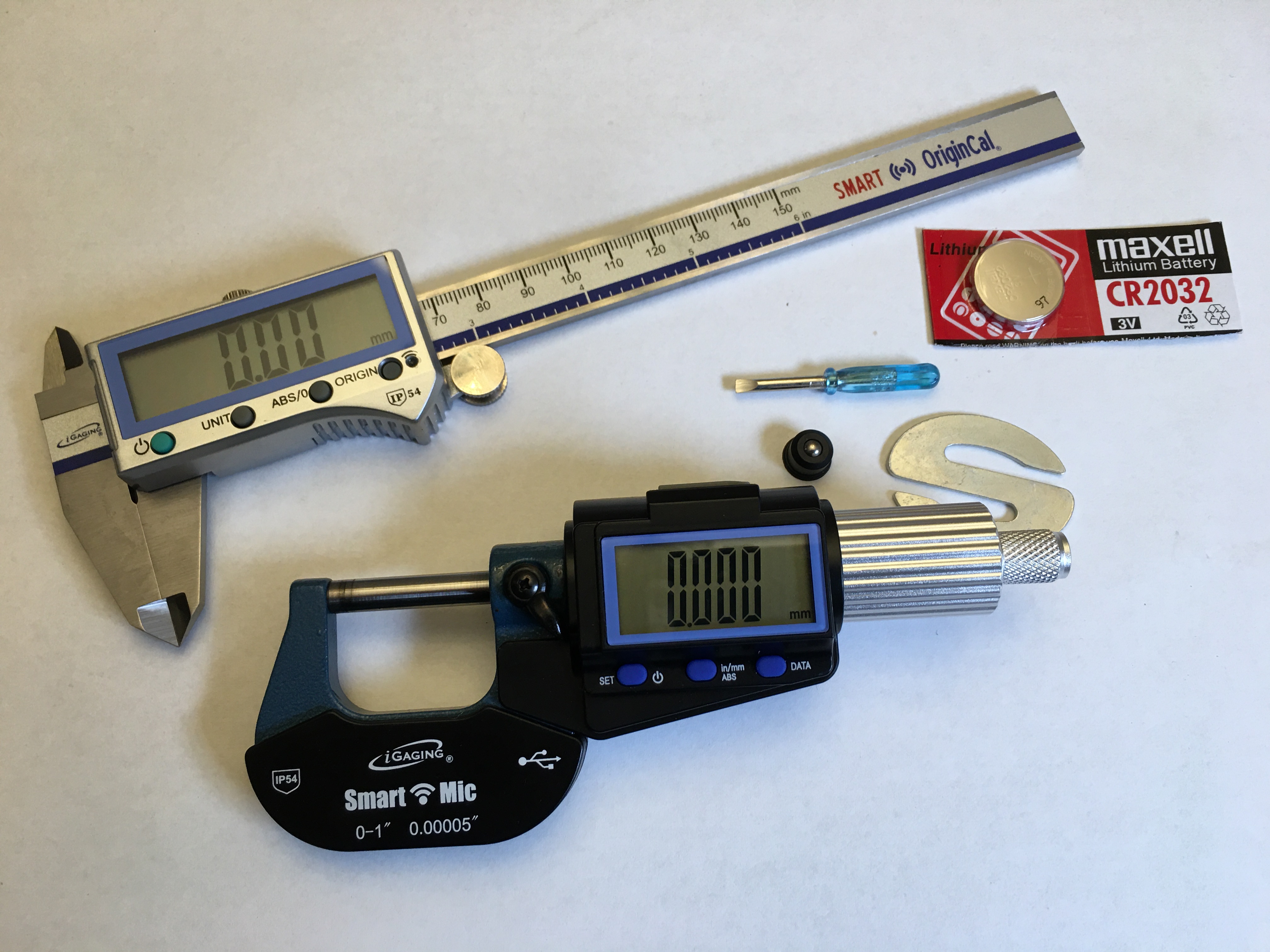 iGAGING Bluetooth enabled Combo with micrometer and 6" caliper in hard case.
